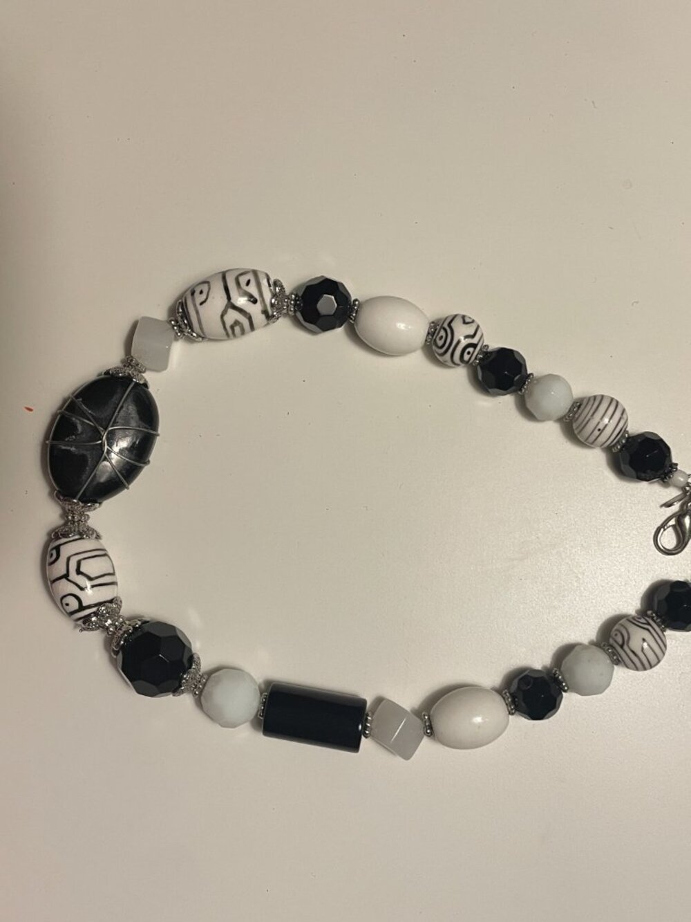 Premier Designs Necklace, Black & White Art Glass beads, silver-toned 15" - Picture 6 of 7